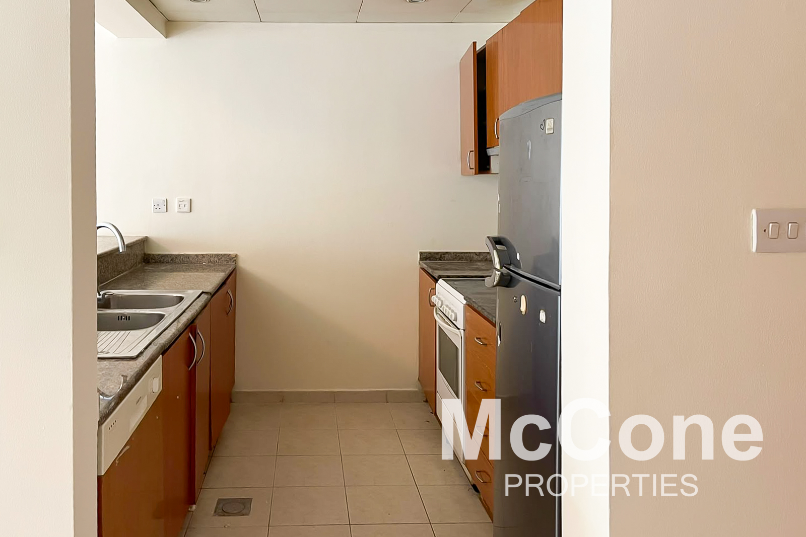 3 Bedroom Apartment for Rent in Al Ghaf 2, Greens — photo 4 of 10