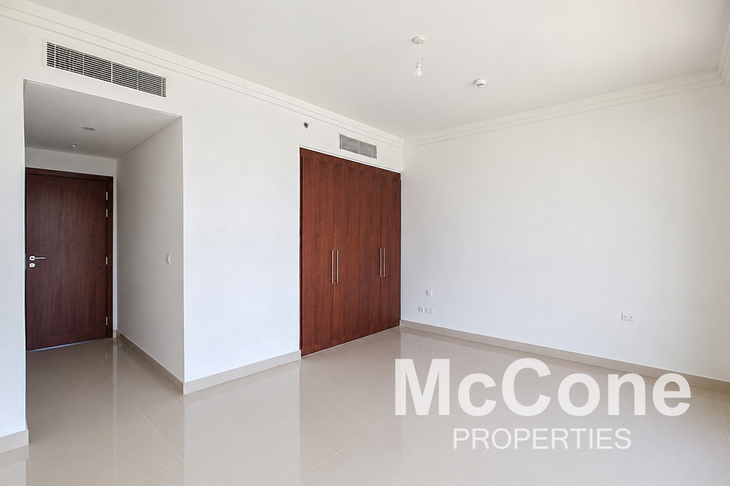 3 Bedroom Apartment for Rent in Boulevard Point, Downtown Dubai — photograph 11 of 20