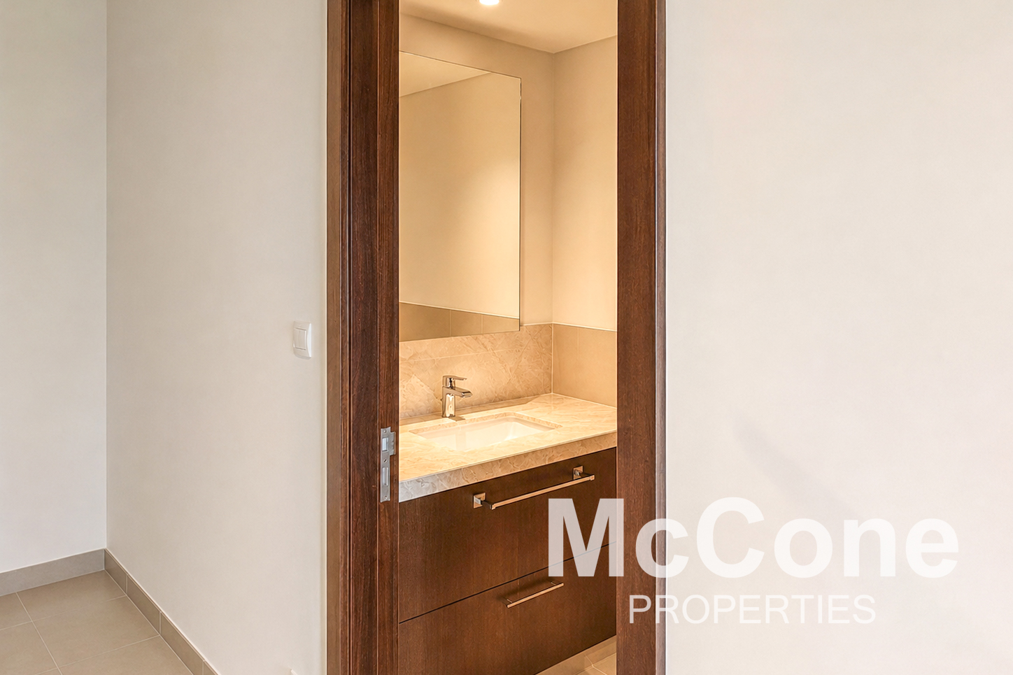 3 Bedroom Apartment for Rent in Boulevard Point, Downtown Dubai — photograph 17 of 20