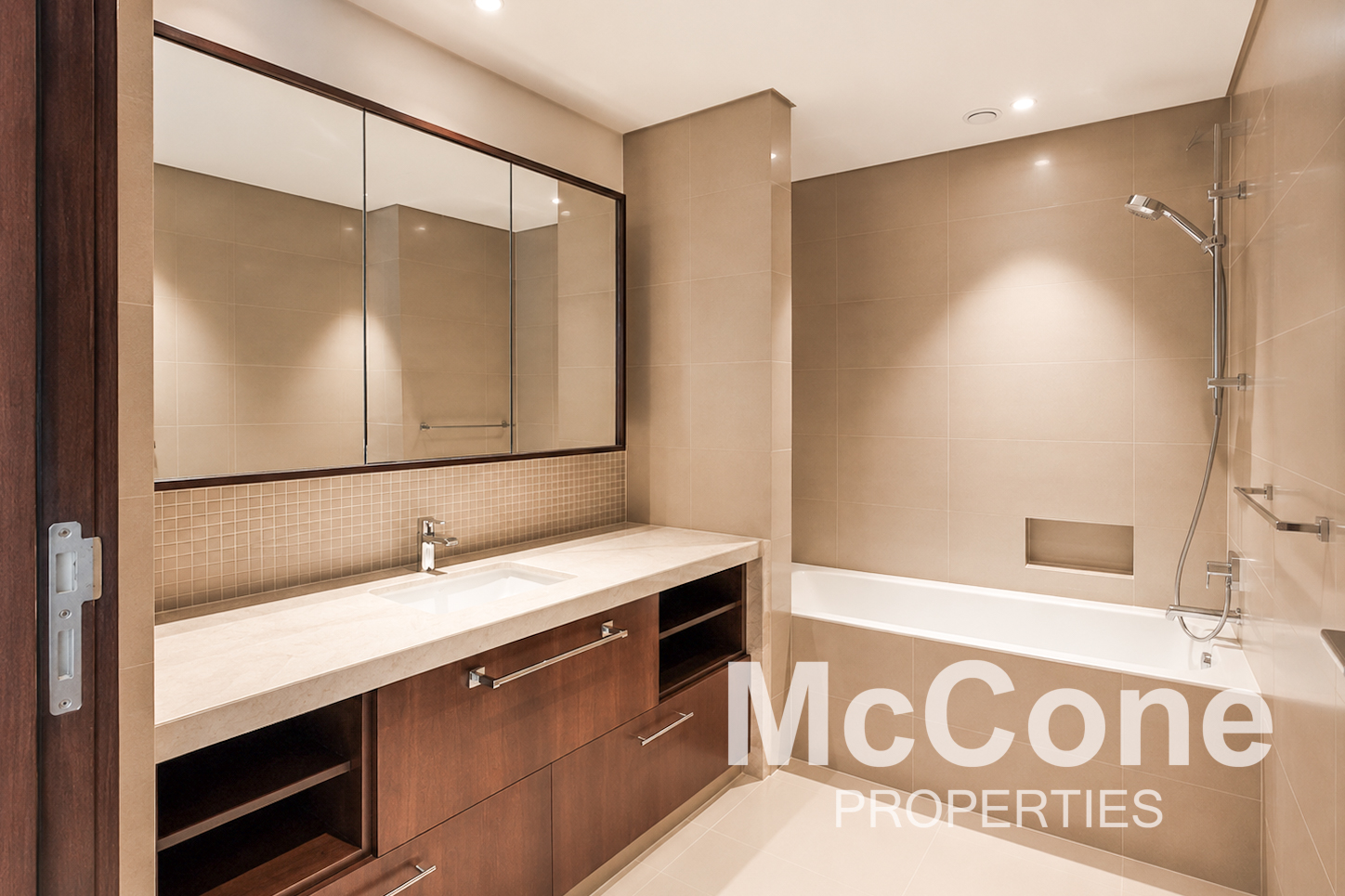 3 Bedroom Apartment for Rent in Boulevard Point, Downtown Dubai — photograph 18 of 20