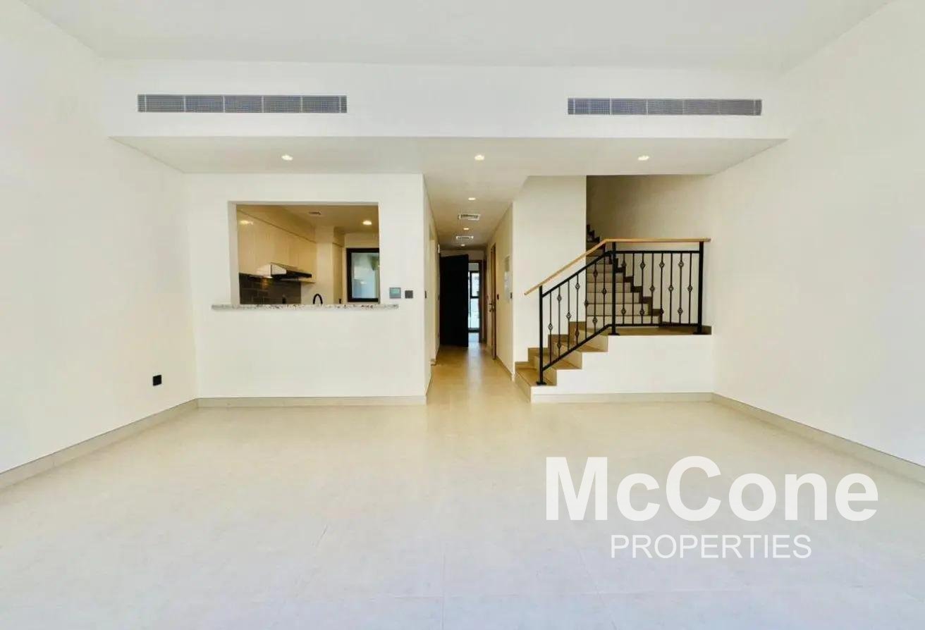 4 Bedroom Villa for Rent in Costa Brava 1, Damac Lagoons
