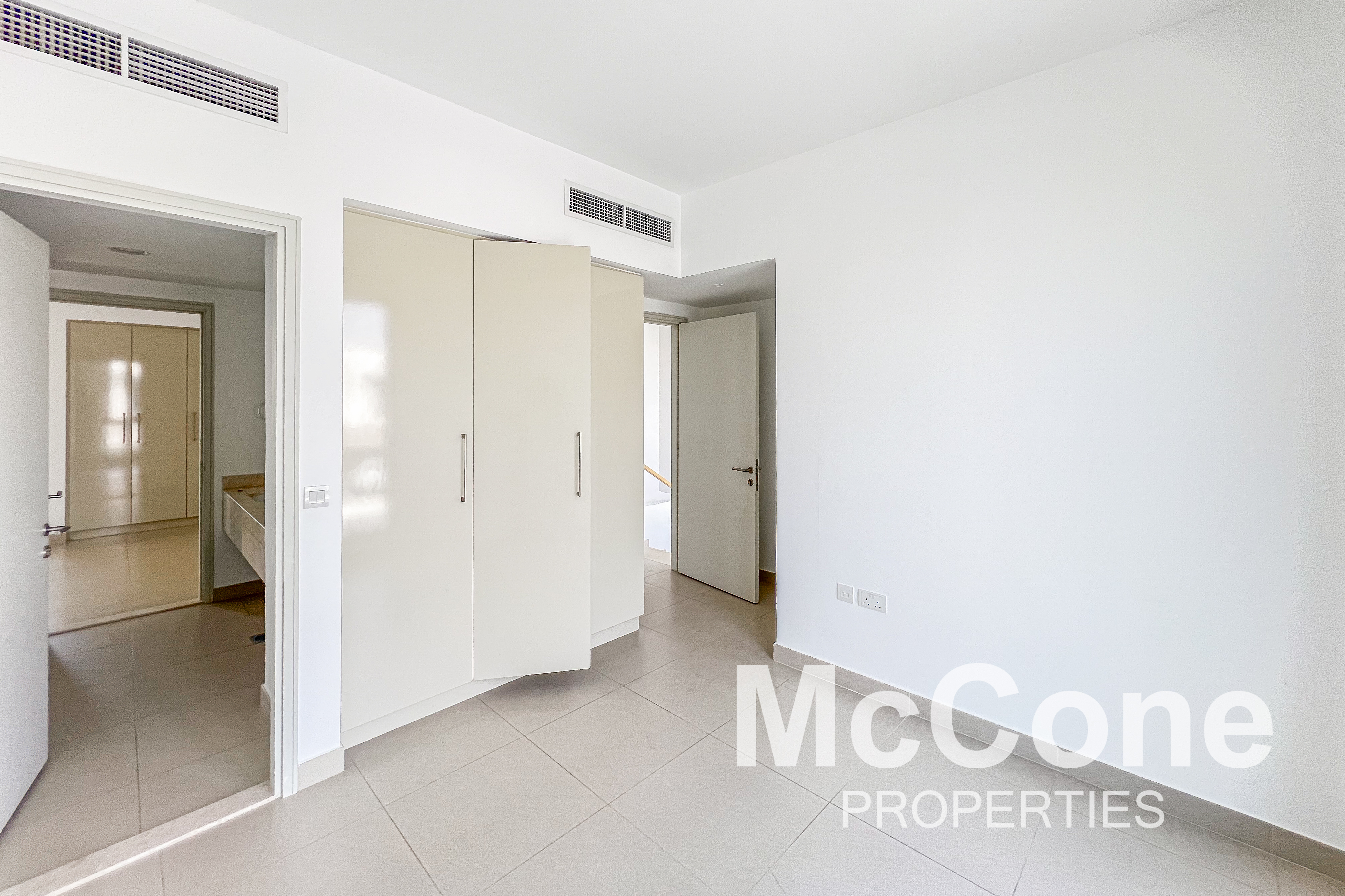 4 Bedroom Villa for Rent in Maple at Dubai Hills Estate 1, Dubai Hills Estate — photo 5 of 13