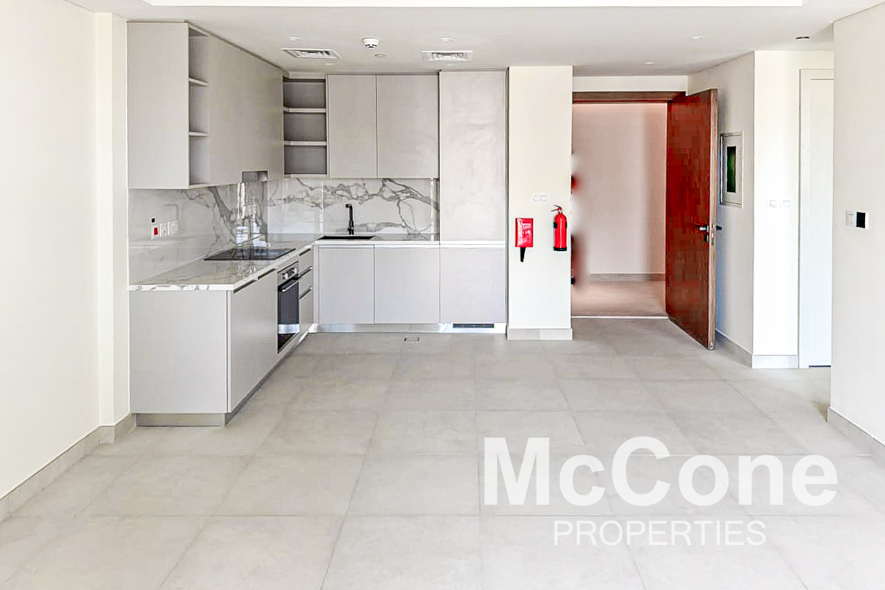 1 Bedroom Apartment for Rent in Lamaa Building 2, Umm Suqeim — photo 2 of 10