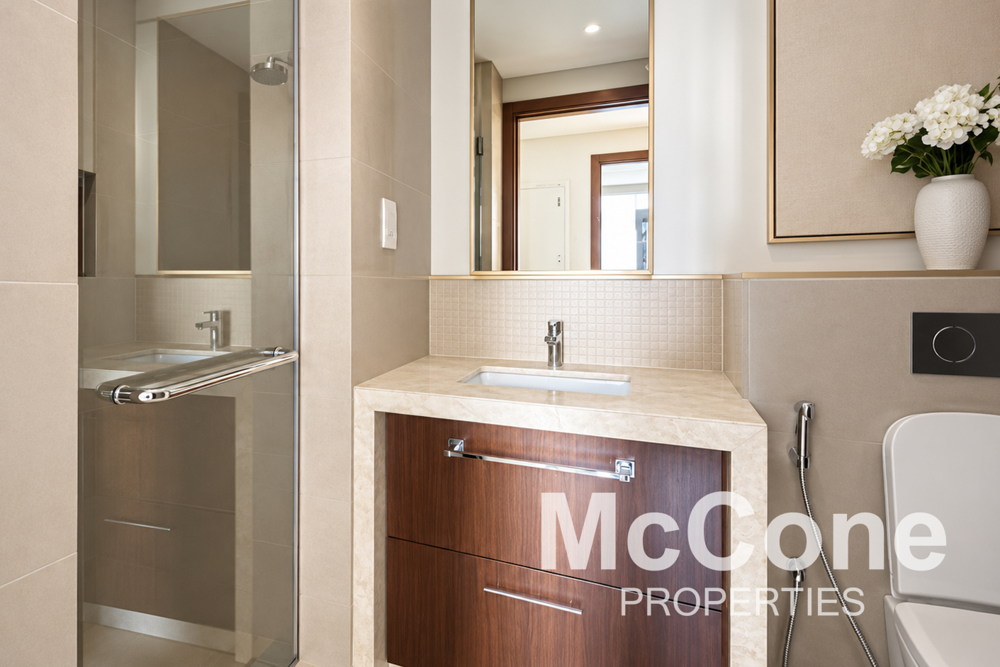2 Bedroom Apartment for Rent in Boulevard Point, Downtown Dubai — photograph 19 of 20