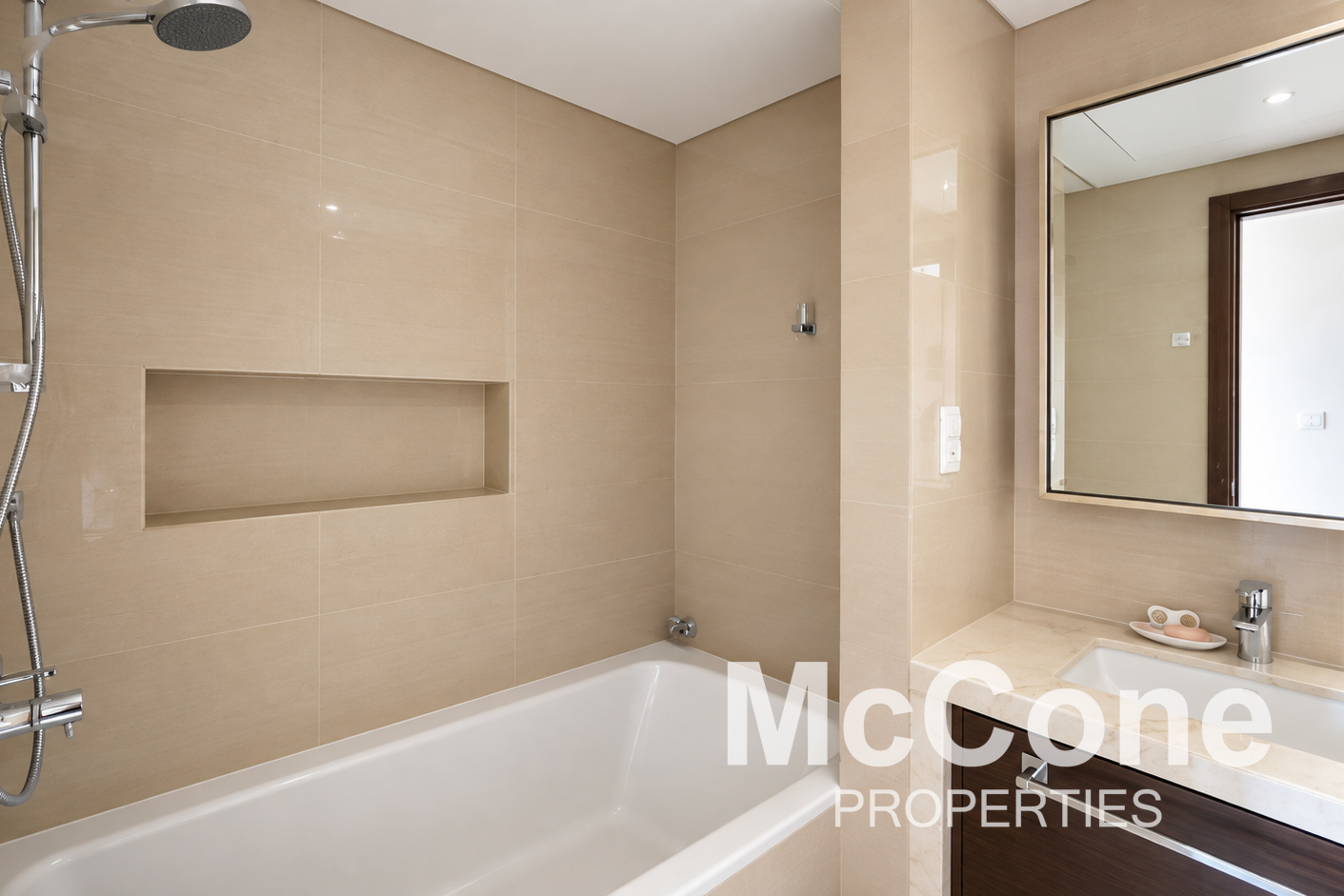 2 Bedroom Apartment for Rent in Boulevard Point, Downtown Dubai — photograph 20 of 20