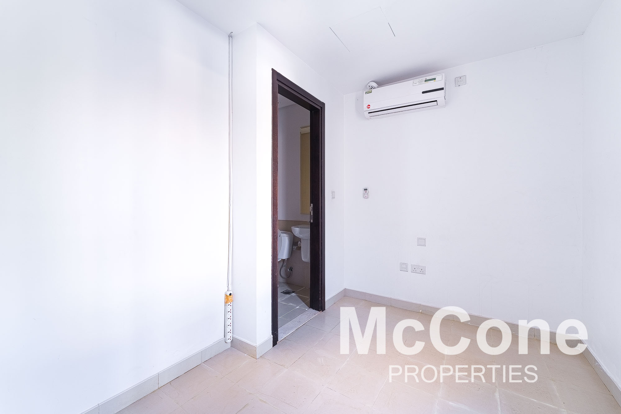 4 Bedroom Townhouse for Rent in Casa Viva, Serena — photograph 12 of 18
