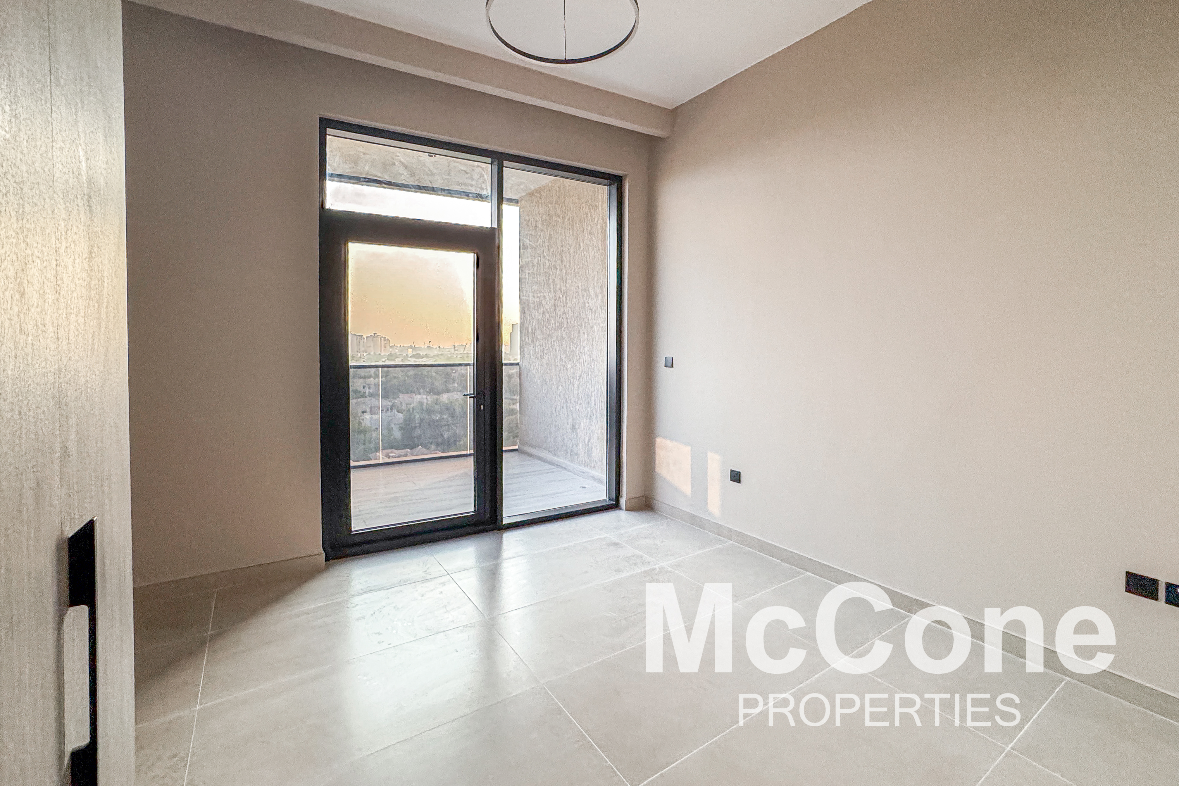 Studio Apartment for Rent in Golf Vista Heights, Dubai Sports City — photo 4 of 10