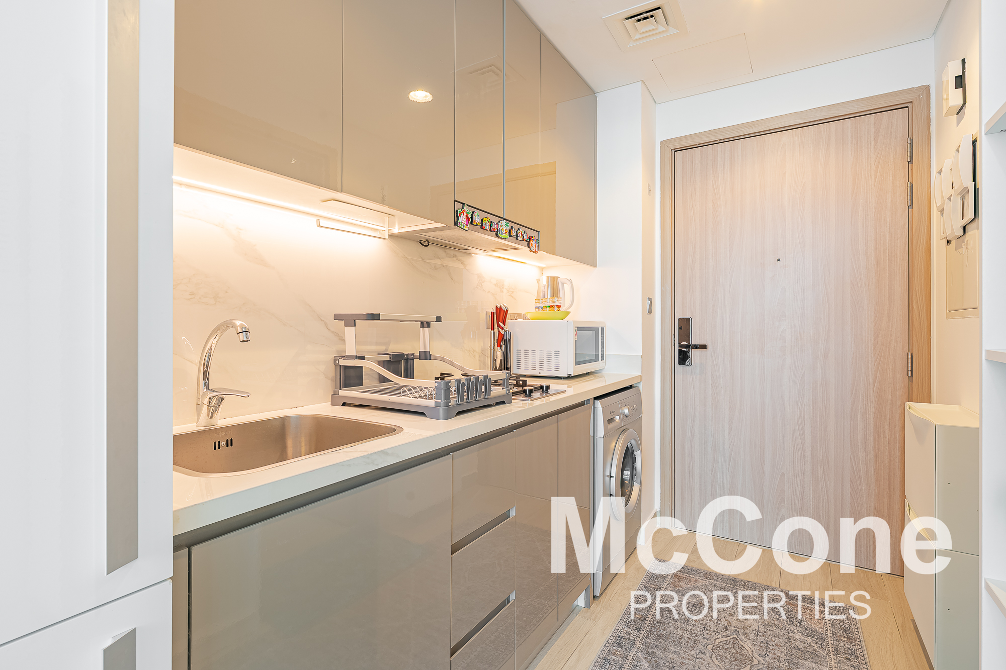 Studio Apartment for Rent in Farhad Azizi Residence, Al Jaddaf — photo 3 of 14