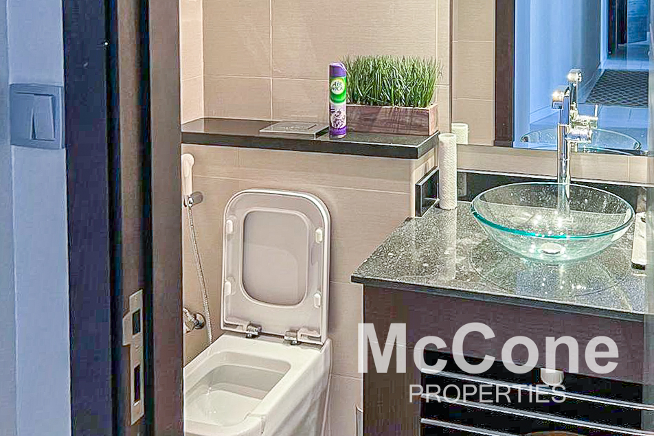 2 Bedroom Apartment for Rent in Cayan Tower, Dubai Marina — photograph 17 of 19