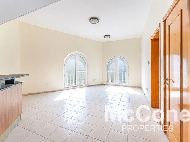 1 Bedroom Apartment for Rent in Building 227, Discovery Gardens