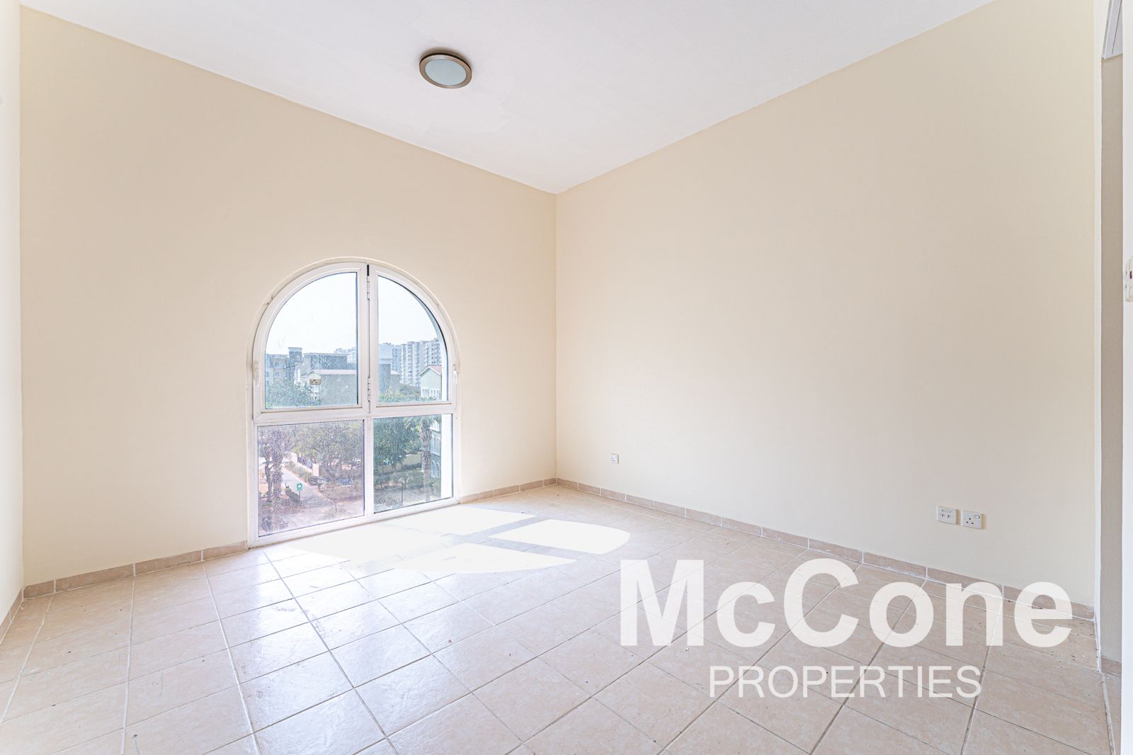 1 Bedroom Apartment for Rent in Building 227, Discovery Gardens — photo 5 of 11