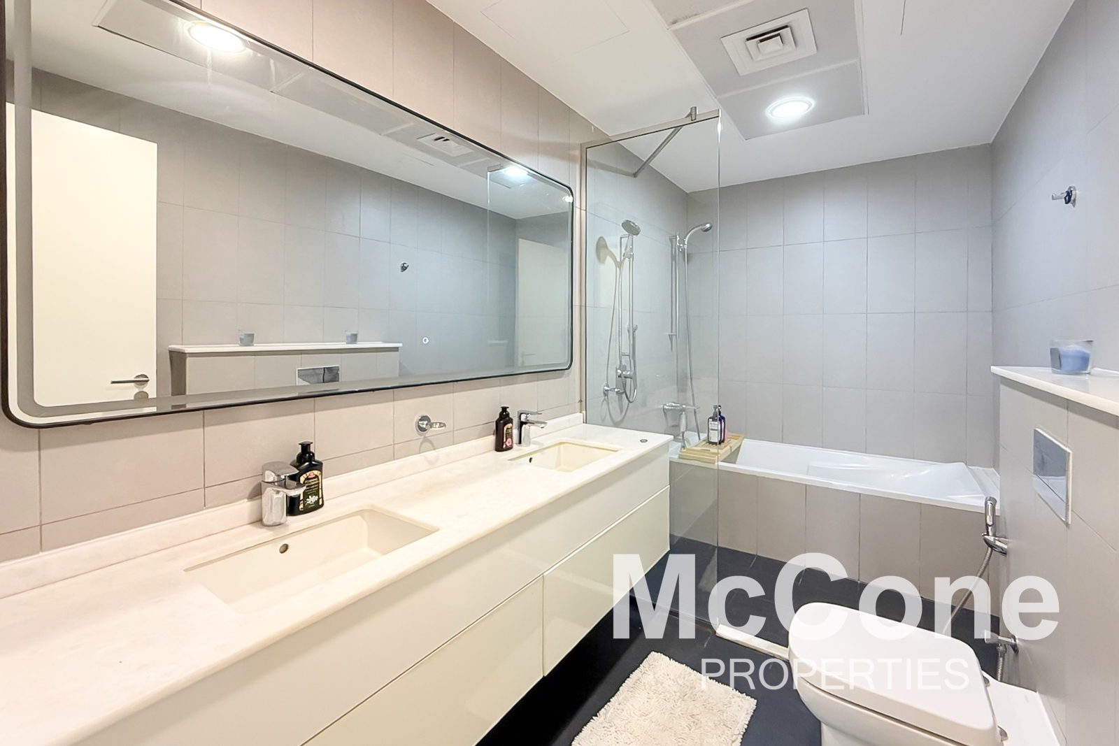 1 Bedroom Apartment for Rent in Royal Bay by Azizi, Palm Jumeirah — photograph 16 of 23