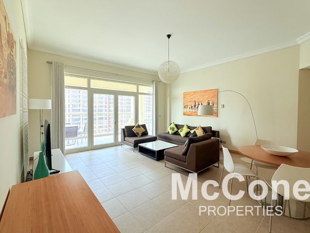 2 Bedroom Apartment for Rent in Al Das, Palm Jumeirah