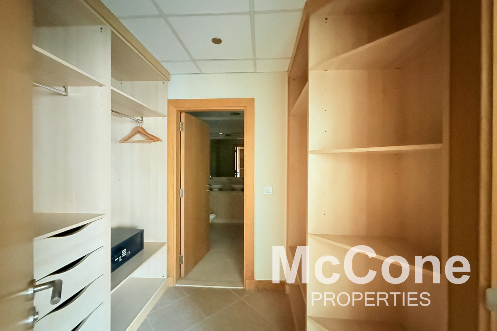 2 Bedroom Apartment for Rent in Al Das, Palm Jumeirah — photograph 13 of 28