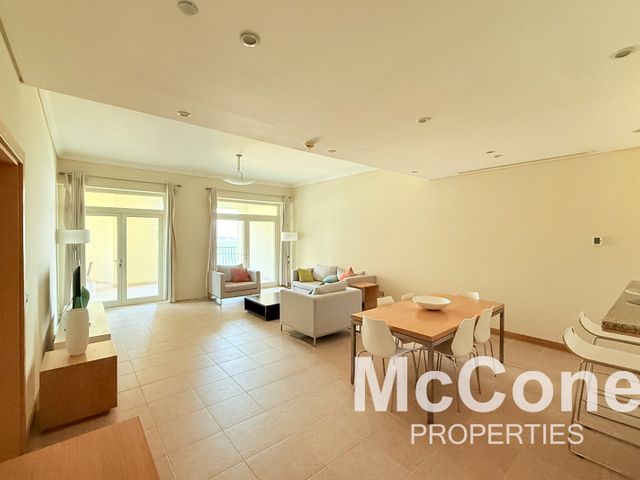 2 Bedroom Apartment for Rent in Al Das, Palm Jumeirah