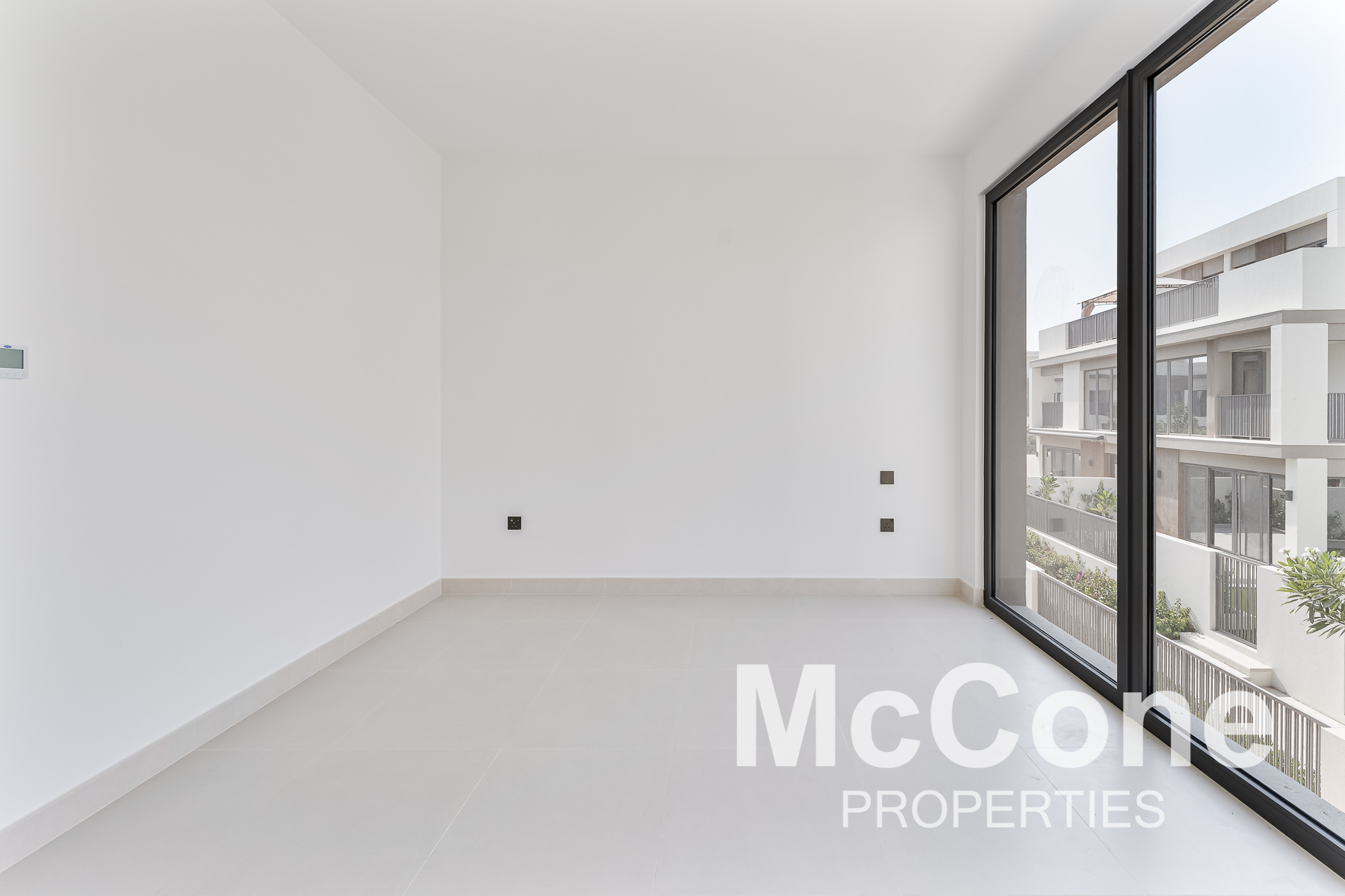 4 Bedroom Villa for Rent in Aura Gardens, Tilal Al Ghaf — photograph 11 of 27