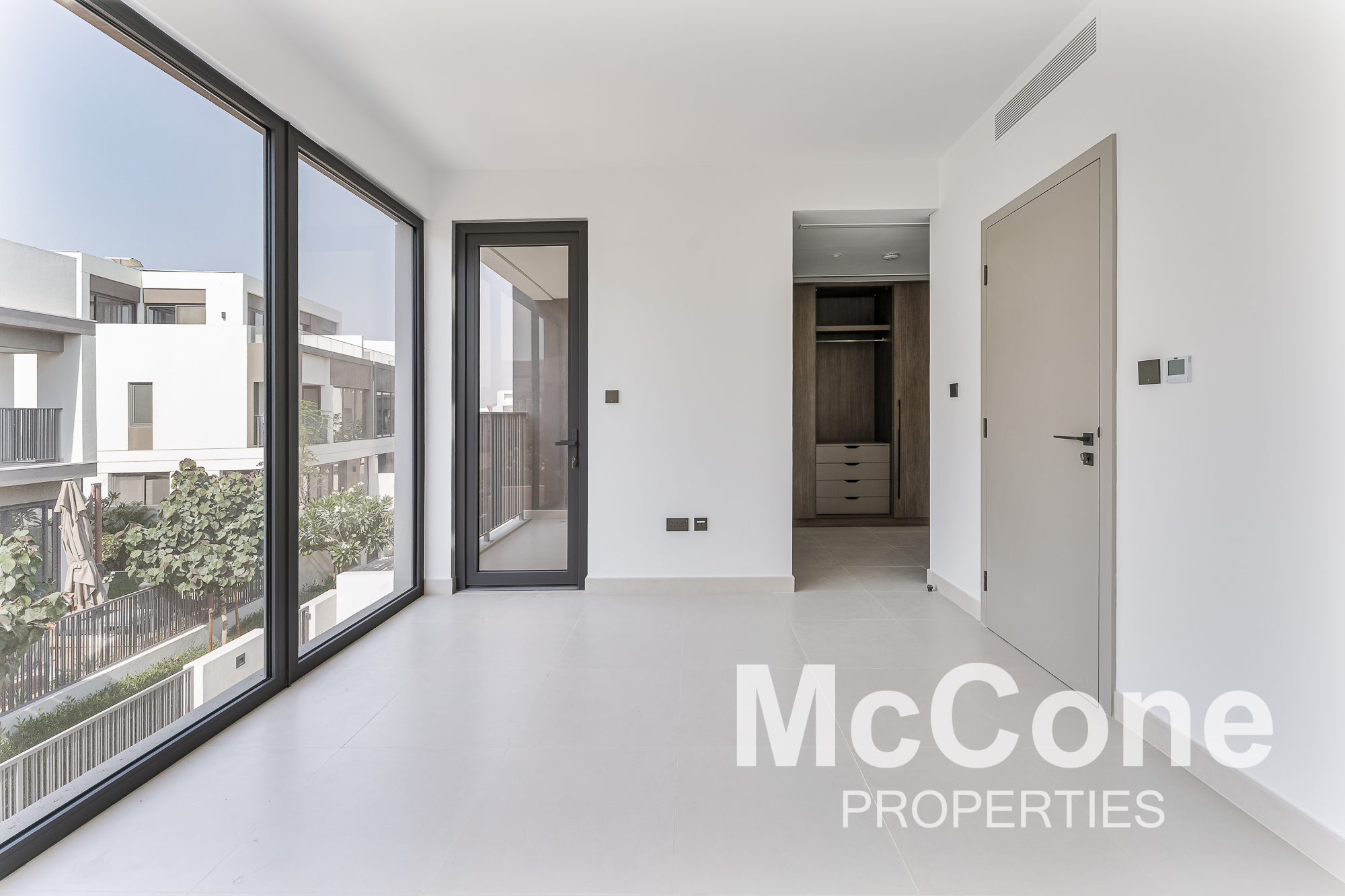 4 Bedroom Villa for Rent in Aura Gardens, Tilal Al Ghaf — photograph 12 of 27