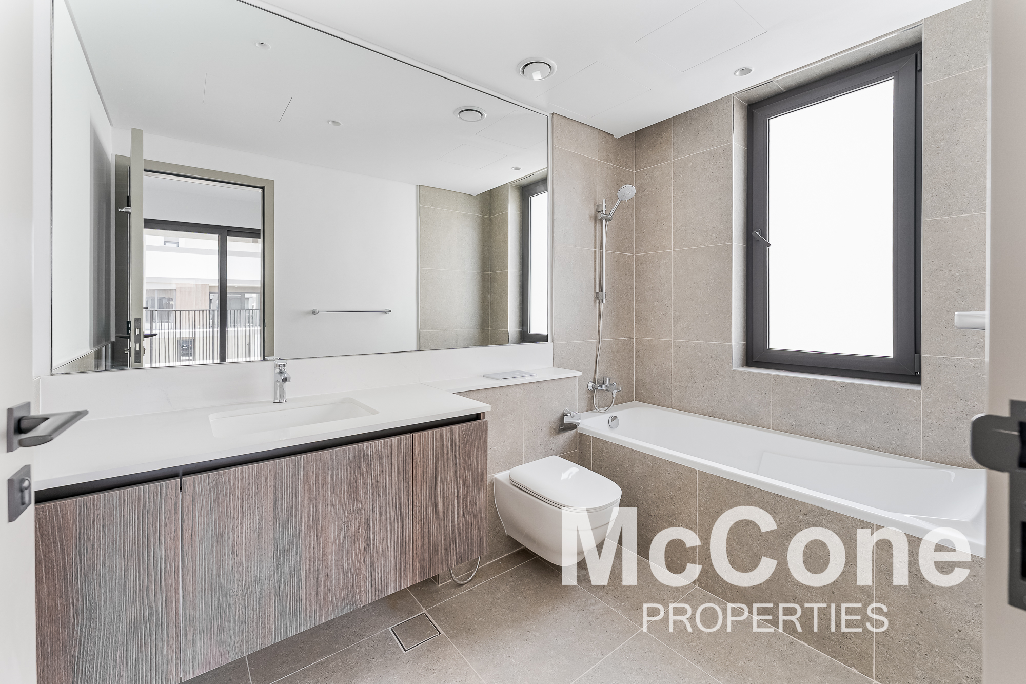 4 Bedroom Villa for Rent in Aura Gardens, Tilal Al Ghaf — photograph 18 of 27