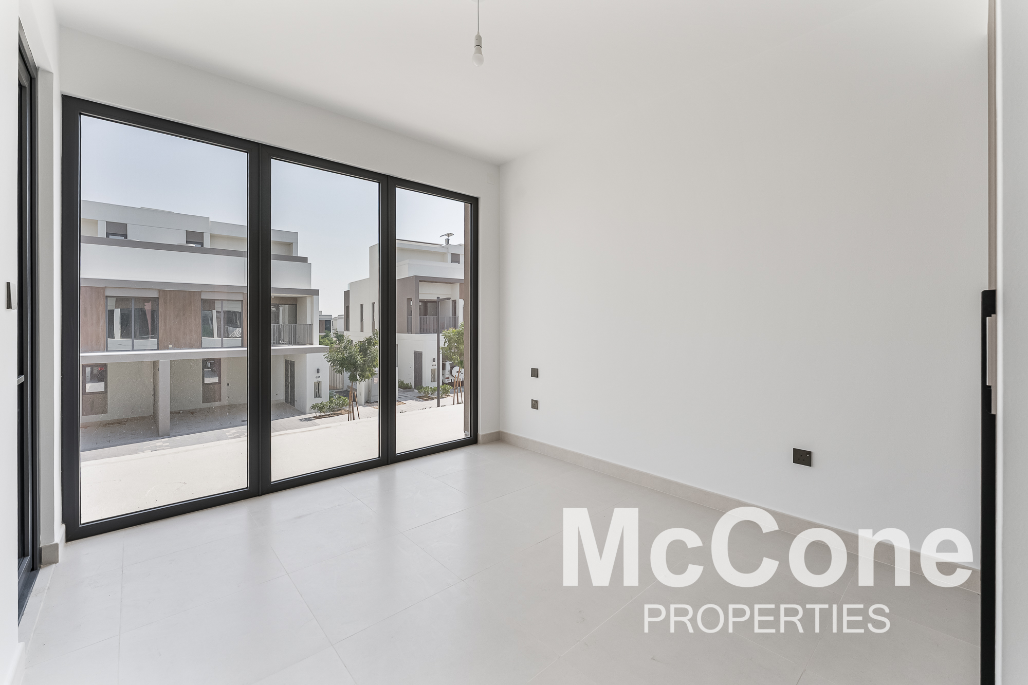 4 Bedroom Villa for Rent in Aura Gardens, Tilal Al Ghaf — photograph 19 of 27
