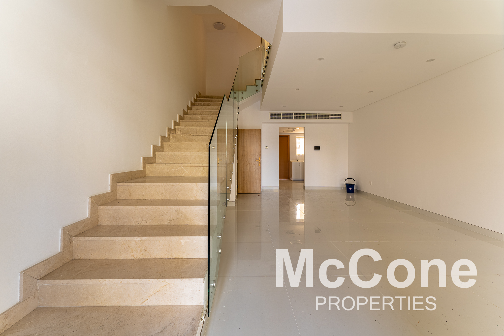4 Bedroom Townhouse for Rent in Orchid Park, Jumeirah Village Circle — photo 2 of 26