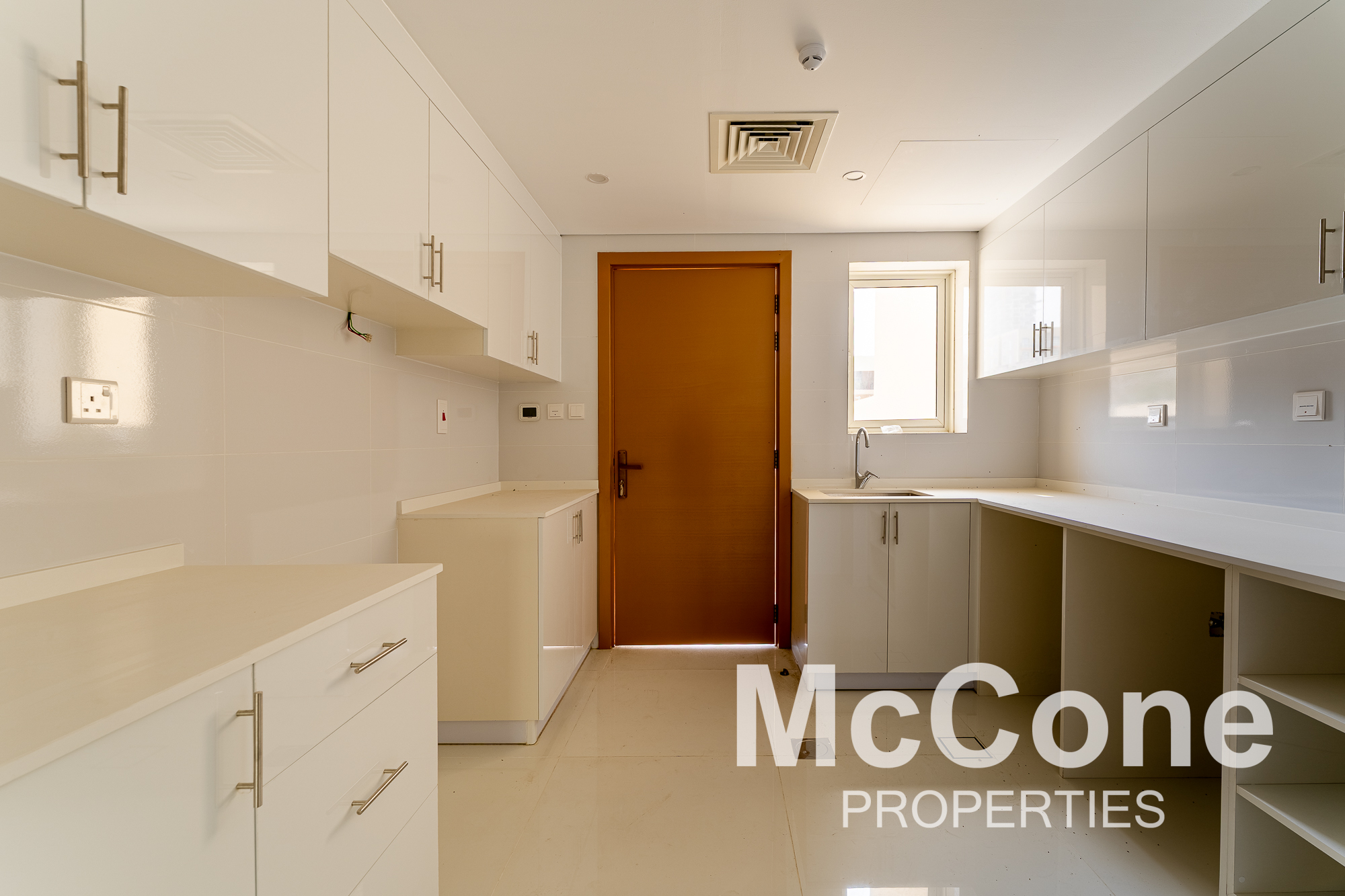 4 Bedroom Townhouse for Rent in Orchid Park, Jumeirah Village Circle — photo 6 of 26