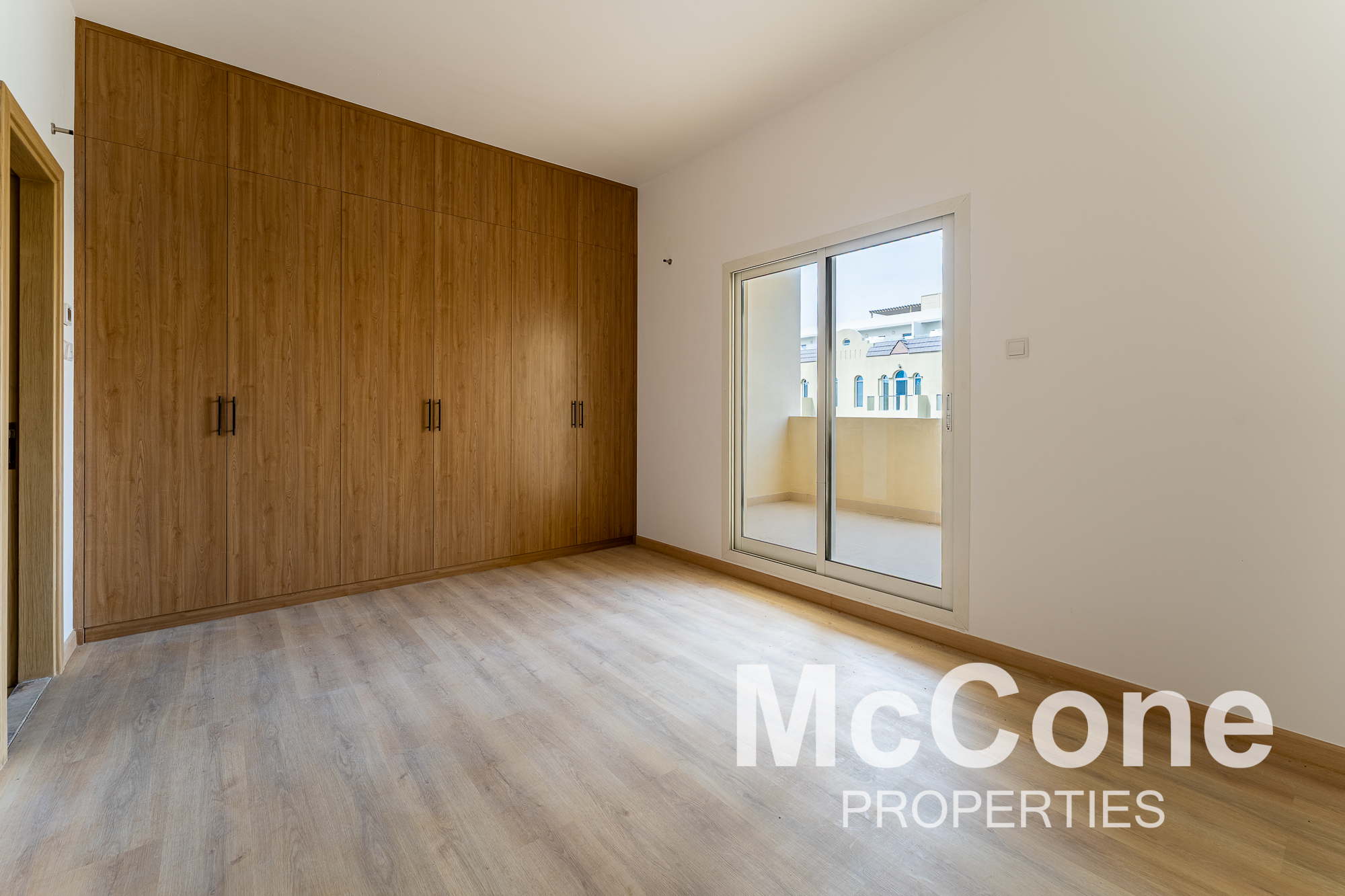 4 Bedroom Townhouse for Rent in Orchid Park, Jumeirah Village Circle — photograph 16 of 26