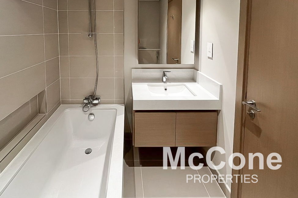 1 Bedroom Apartment for Rent in Harbour Gate Tower 1, Dubai Creek Harbour (The Lagoons) — photo 8 of 16