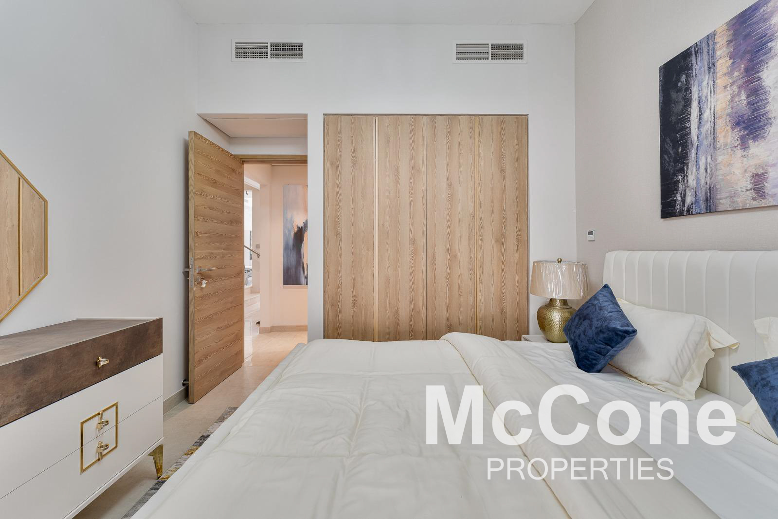 4 Bedroom Villa for Rent in Eleganz by Danube, Jumeirah Village Circle — photo 8 of 10