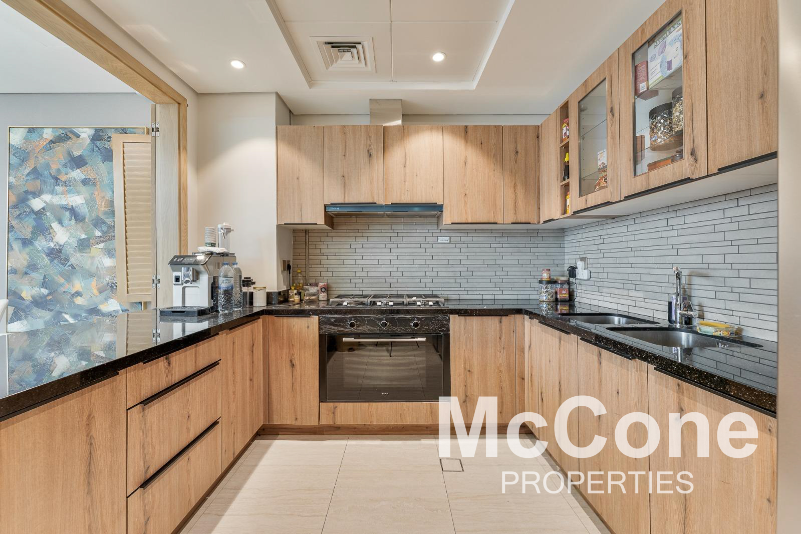4 Bedroom Villa for Rent in Eleganz by Danube, Jumeirah Village Circle — photo 2 of 10