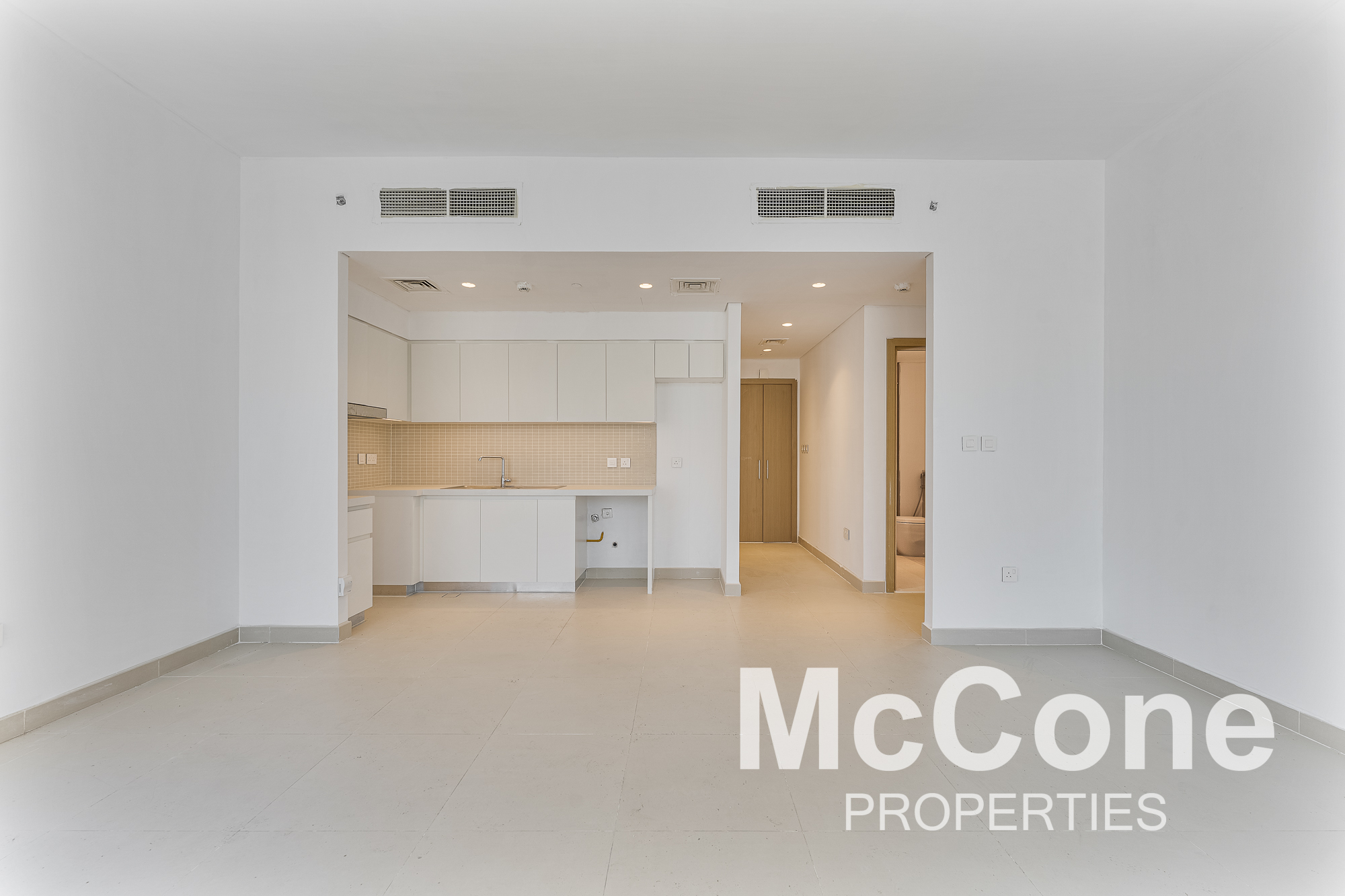2 Bedroom Apartment for Rent in Harbour Gate Tower 1, Dubai Creek Harbour (The Lagoons) — photo 2 of 16