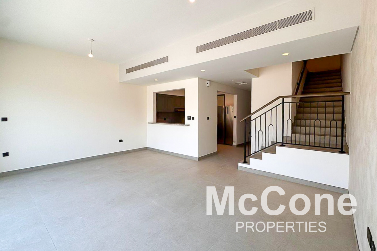 4 Bedroom Villa for Rent in Malta, Damac Lagoons — photo 2 of 10