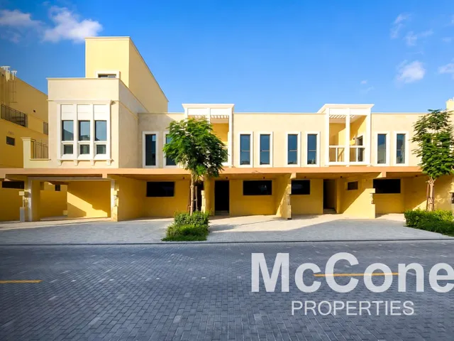 4 Bedroom Villa for Rent in Malta, Damac Lagoons