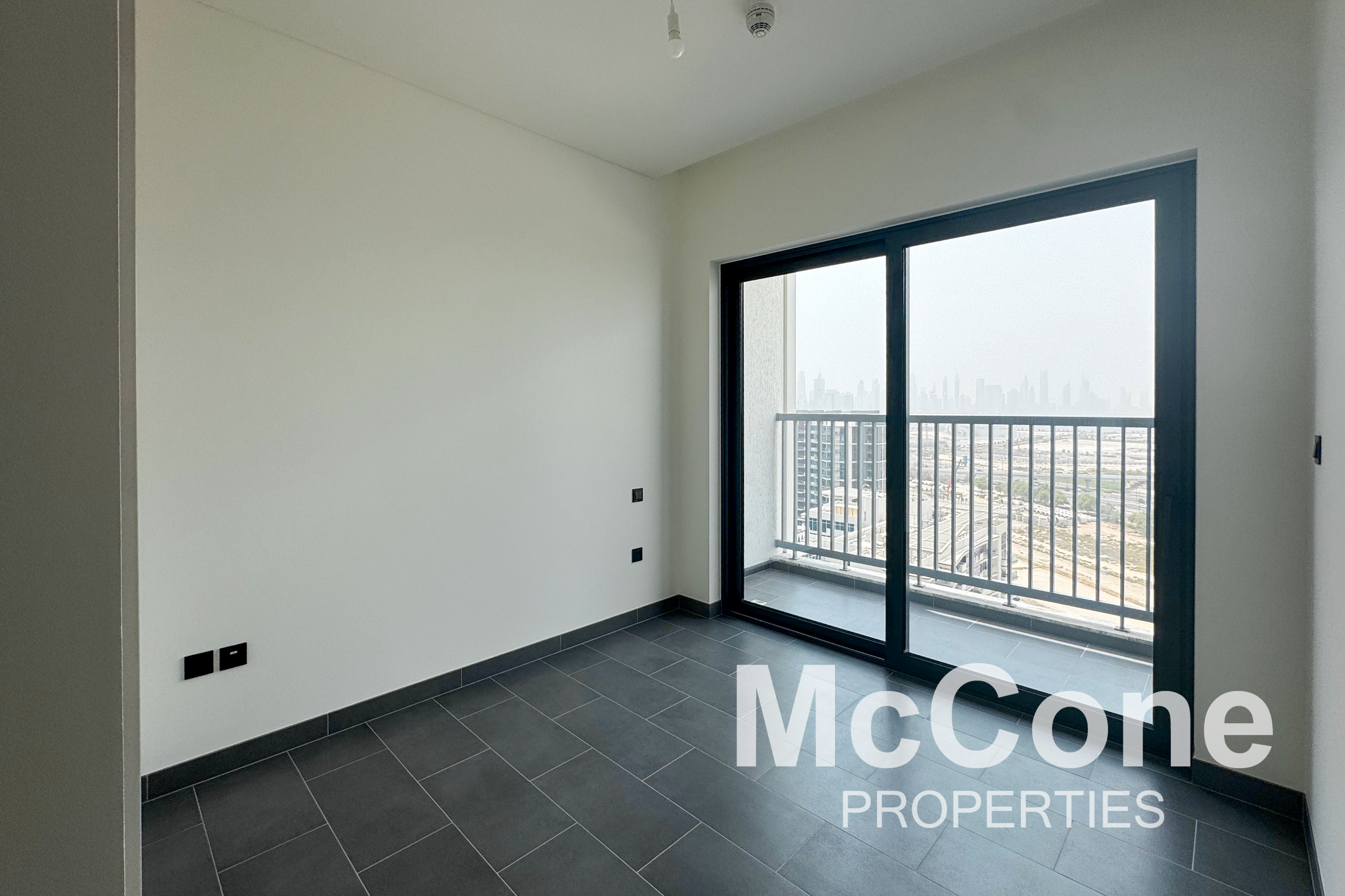 1 Bedroom Apartment for Rent in The Crest Tower B, Mohammed Bin Rashid City — photo 2 of 10