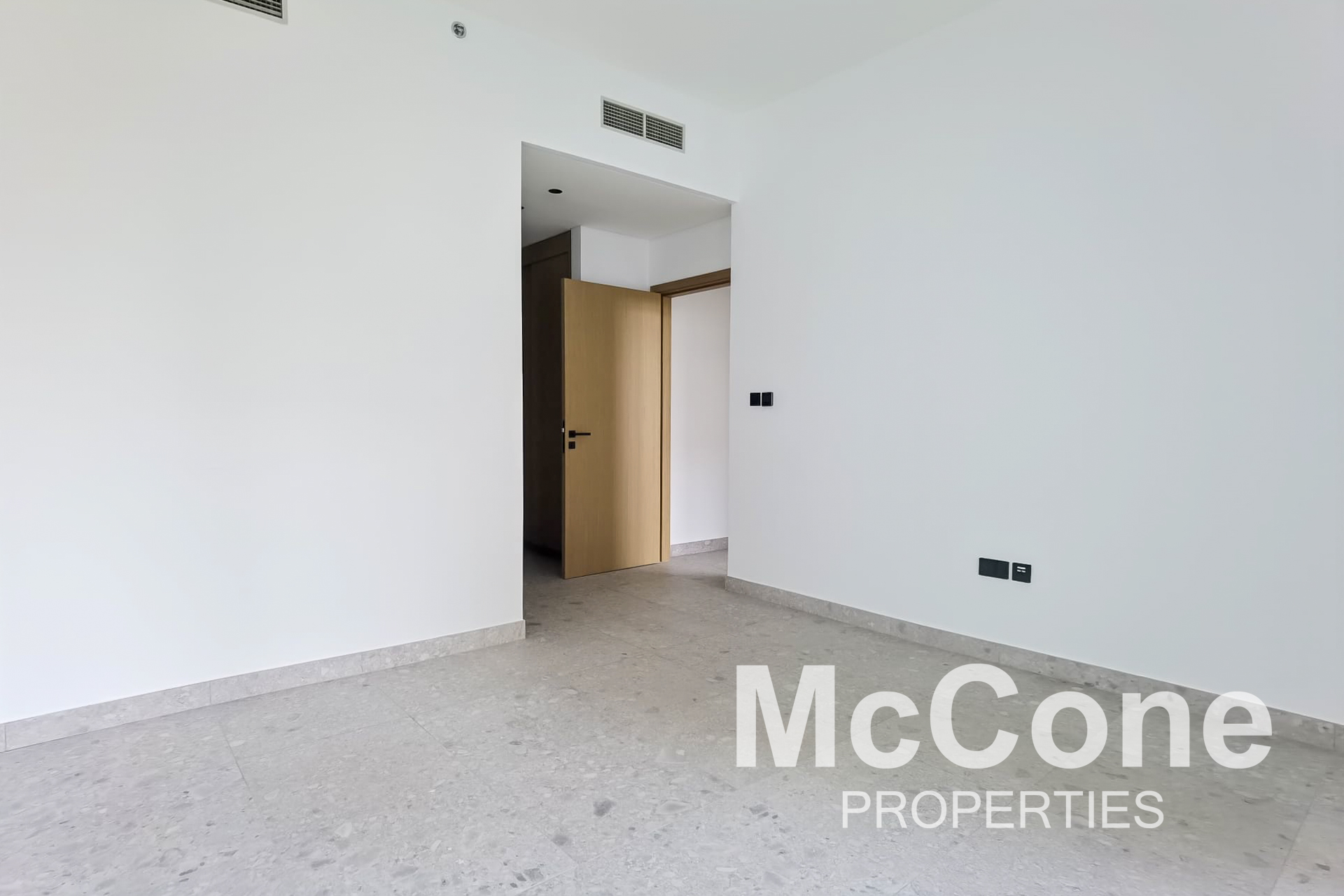 2 Bedroom Apartment for Rent in Golf Suites, Dubai Hills Estate — photo 5 of 13