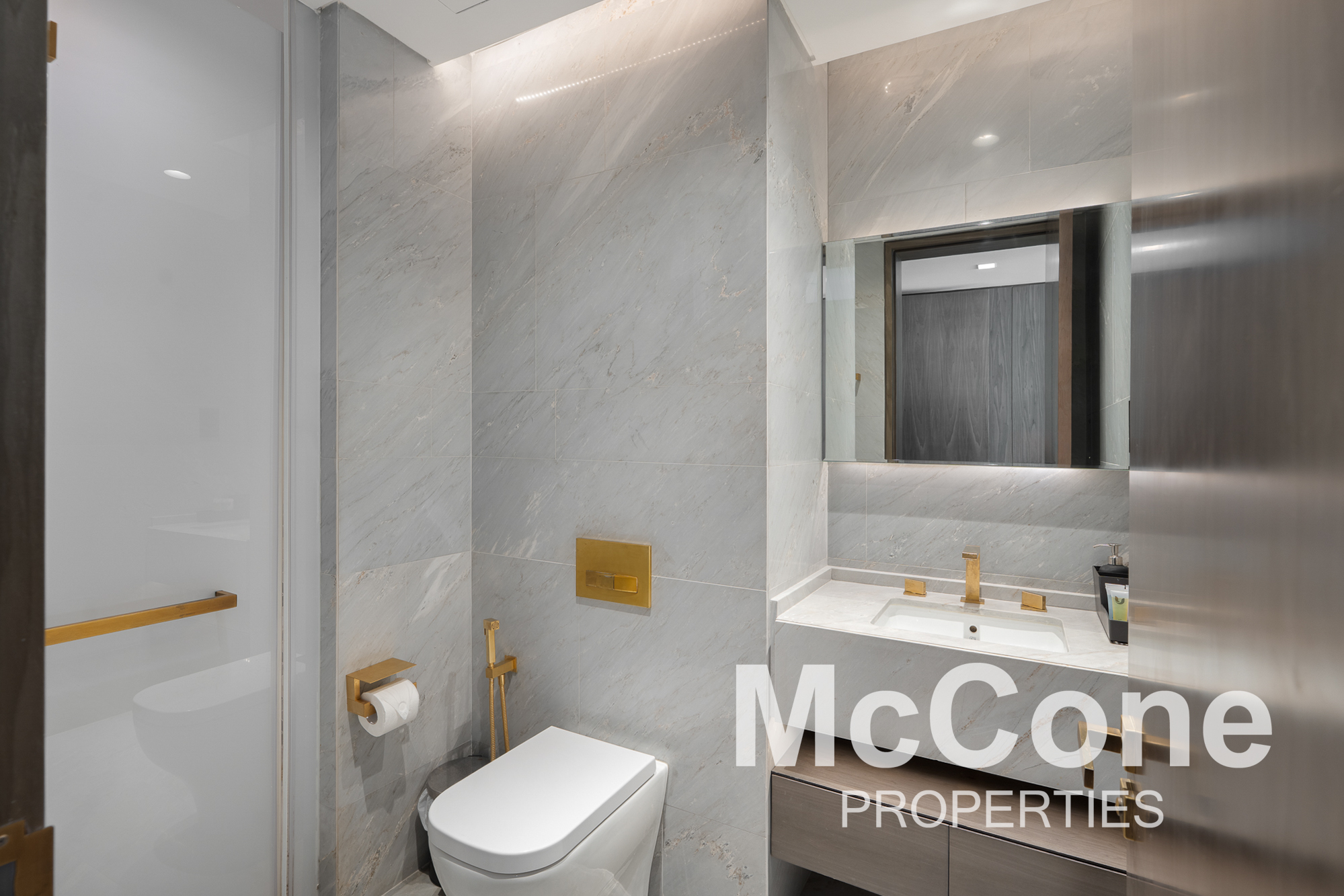 2 Bedroom Apartment for Rent in Five Palm Jumeirah, Palm Jumeirah — photograph 17 of 22