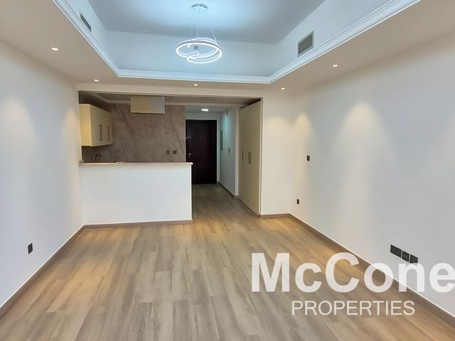 Studio Apartment for Rent in Al Waleed Paradise, Jumeirah Lake Towers