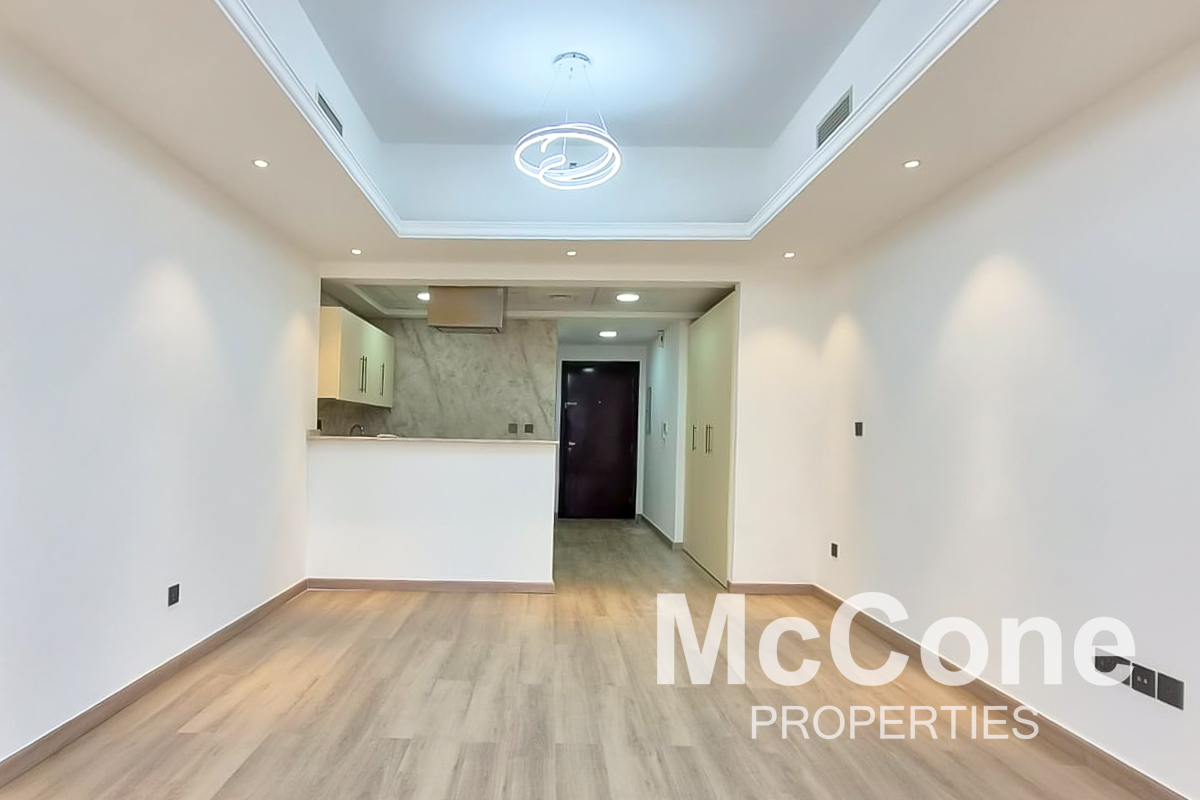 Studio Apartment for Rent in Al Waleed Paradise, Jumeirah Lake Towers — photo 6 of 10