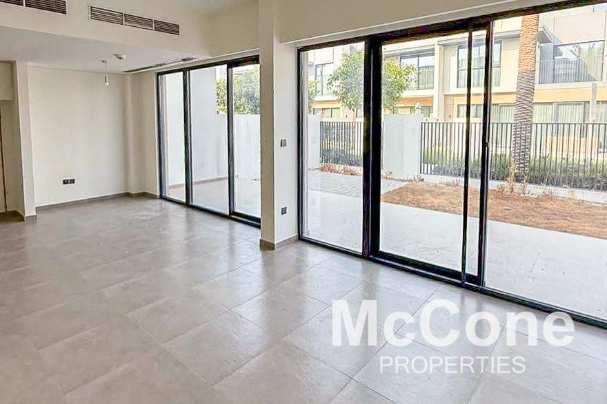 4 Bedroom Townhouse for Rent in Eden, The Valley — photo 3 of 18