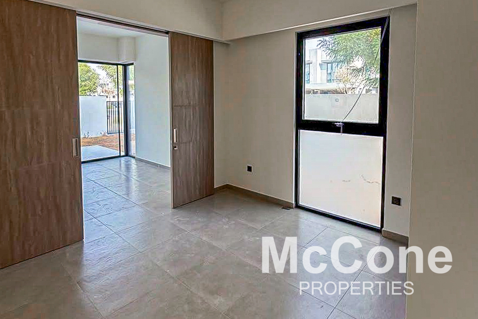4 Bedroom Townhouse for Rent in Eden, The Valley — photo 5 of 18