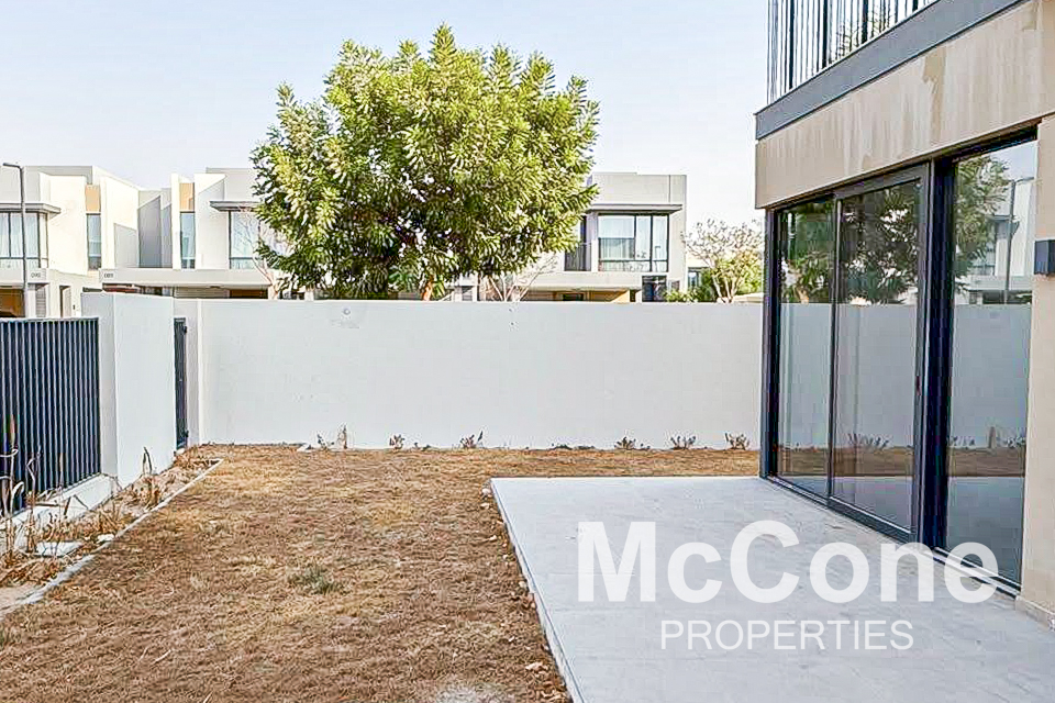 4 Bedroom Townhouse for Rent in Eden, The Valley — photograph 14 of 18