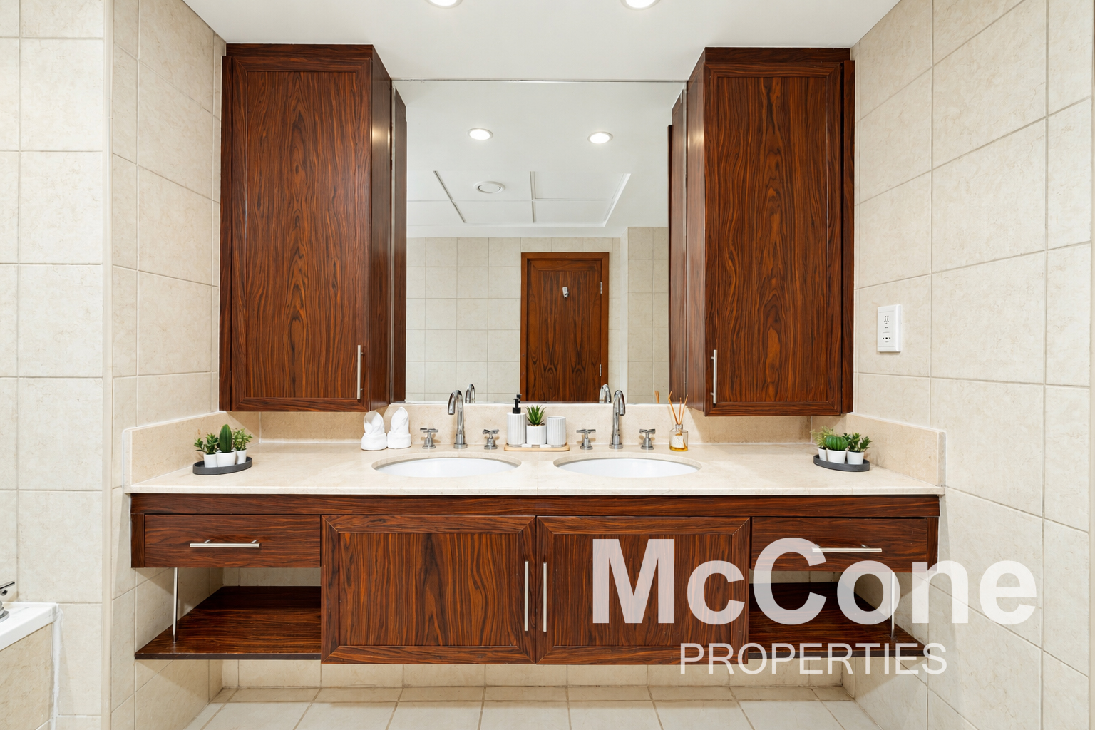 3 Bedroom Apartment for Rent in The Residences East Podium, Downtown Dubai — photograph 11 of 29