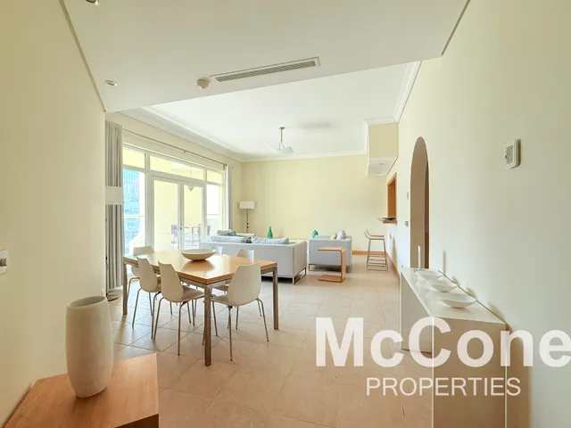 2 Bedroom Apartment for Rent in Al Das, Palm Jumeirah