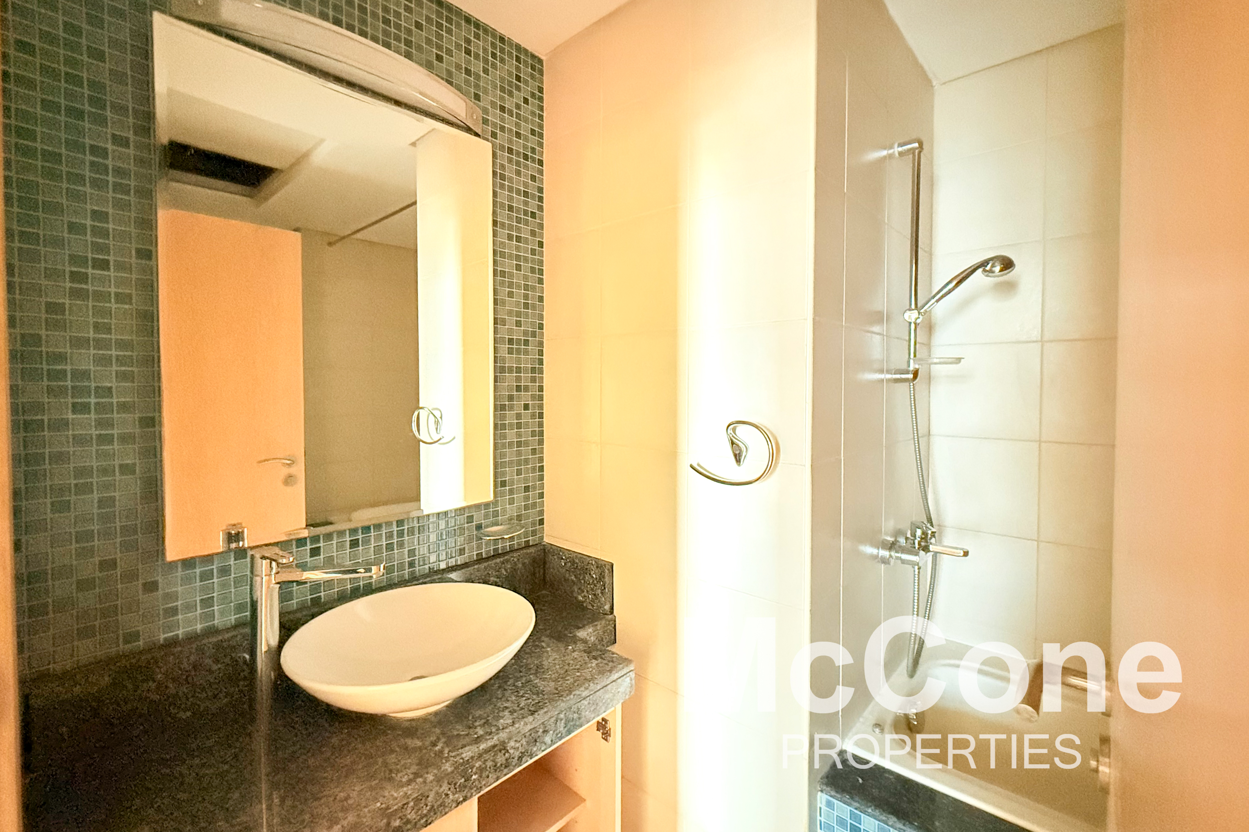 2 Bedroom Apartment for Rent in Al Das, Palm Jumeirah — photograph 13 of 25