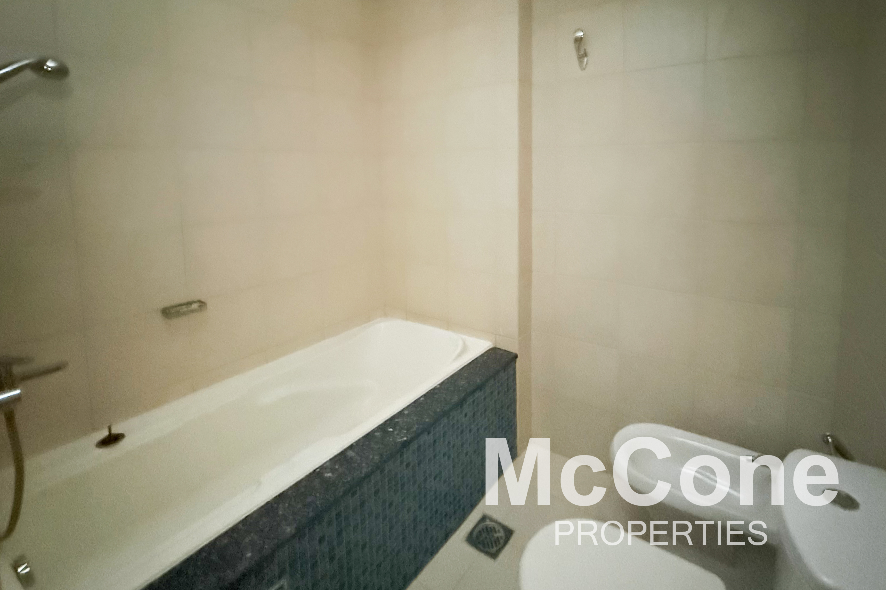 2 Bedroom Apartment for Rent in Al Das, Palm Jumeirah — photograph 14 of 25