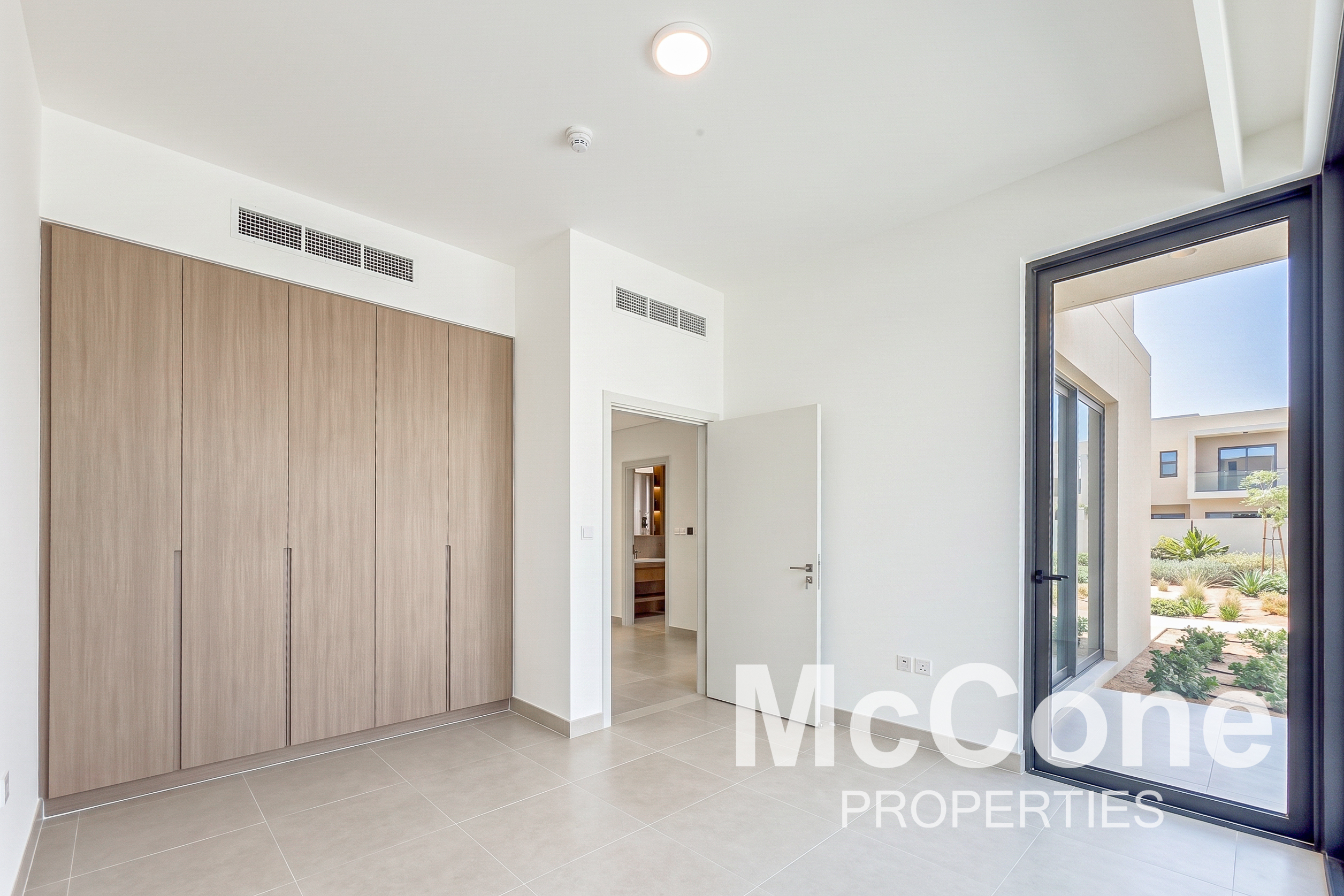 4 Bedroom Townhouse for Rent in Lillia, The Valley — photo 4 of 13