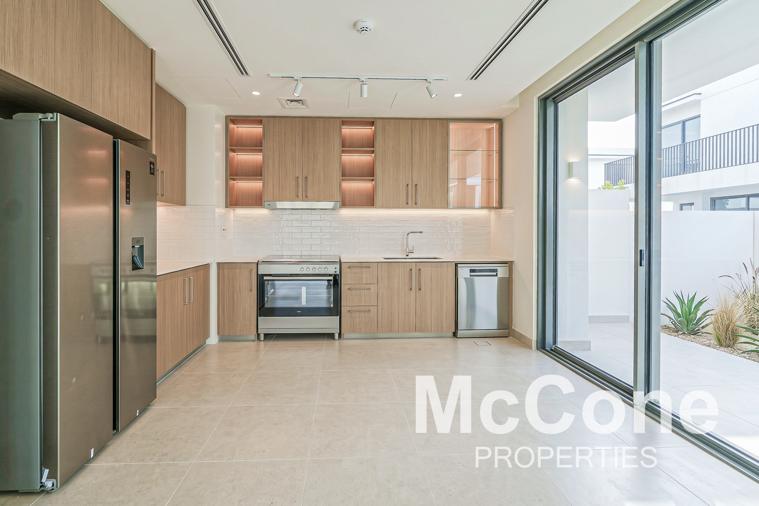 4 Bedroom Townhouse for Rent in Lillia, The Valley — photo 2 of 13