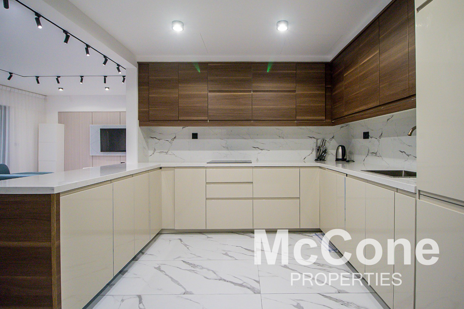 4 Bedroom Apartment for Rent in Sadaf 8, Jumeirah Beach Residence — photo 7 of 23