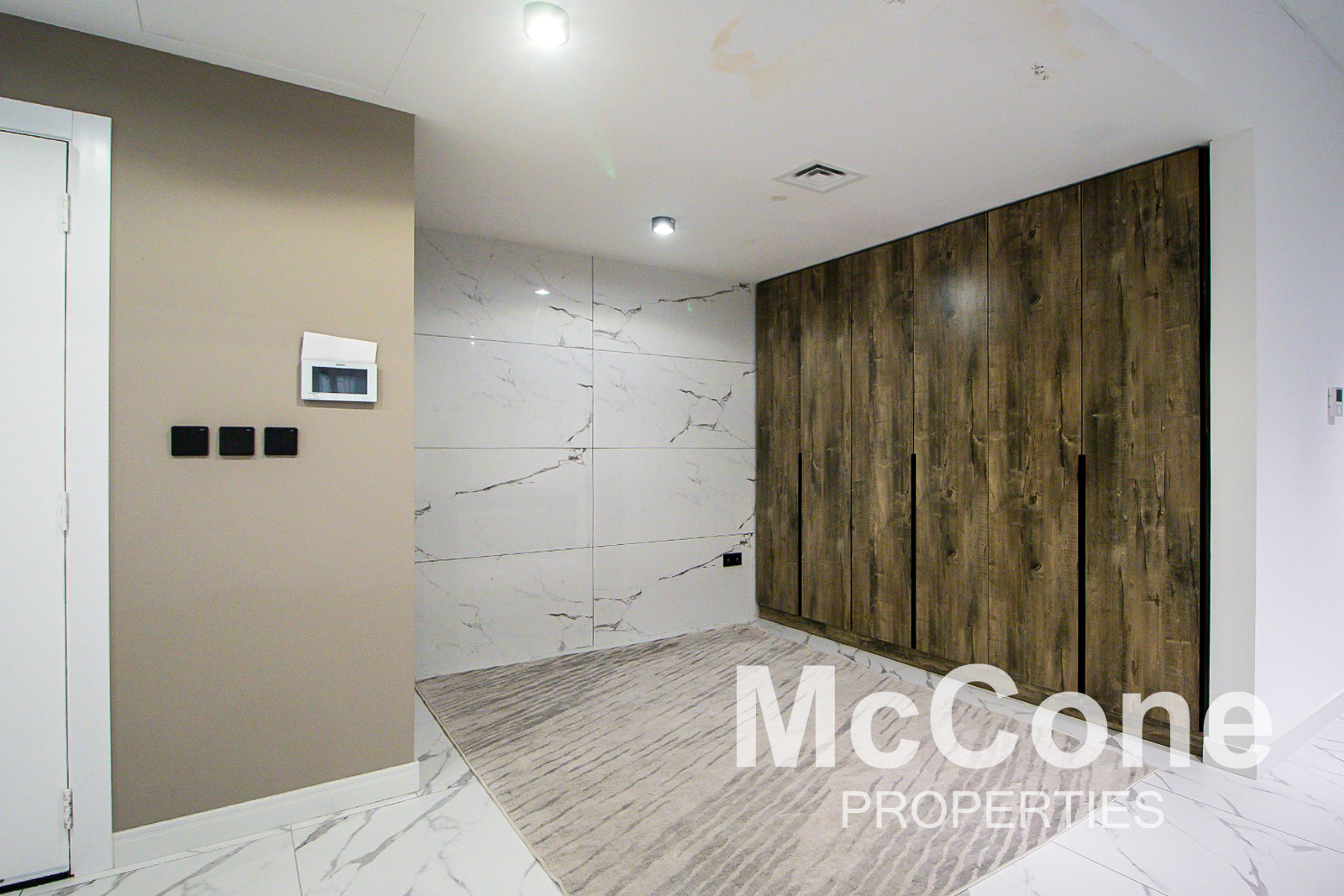 4 Bedroom Apartment for Rent in Sadaf 8, Jumeirah Beach Residence — photo 9 of 23