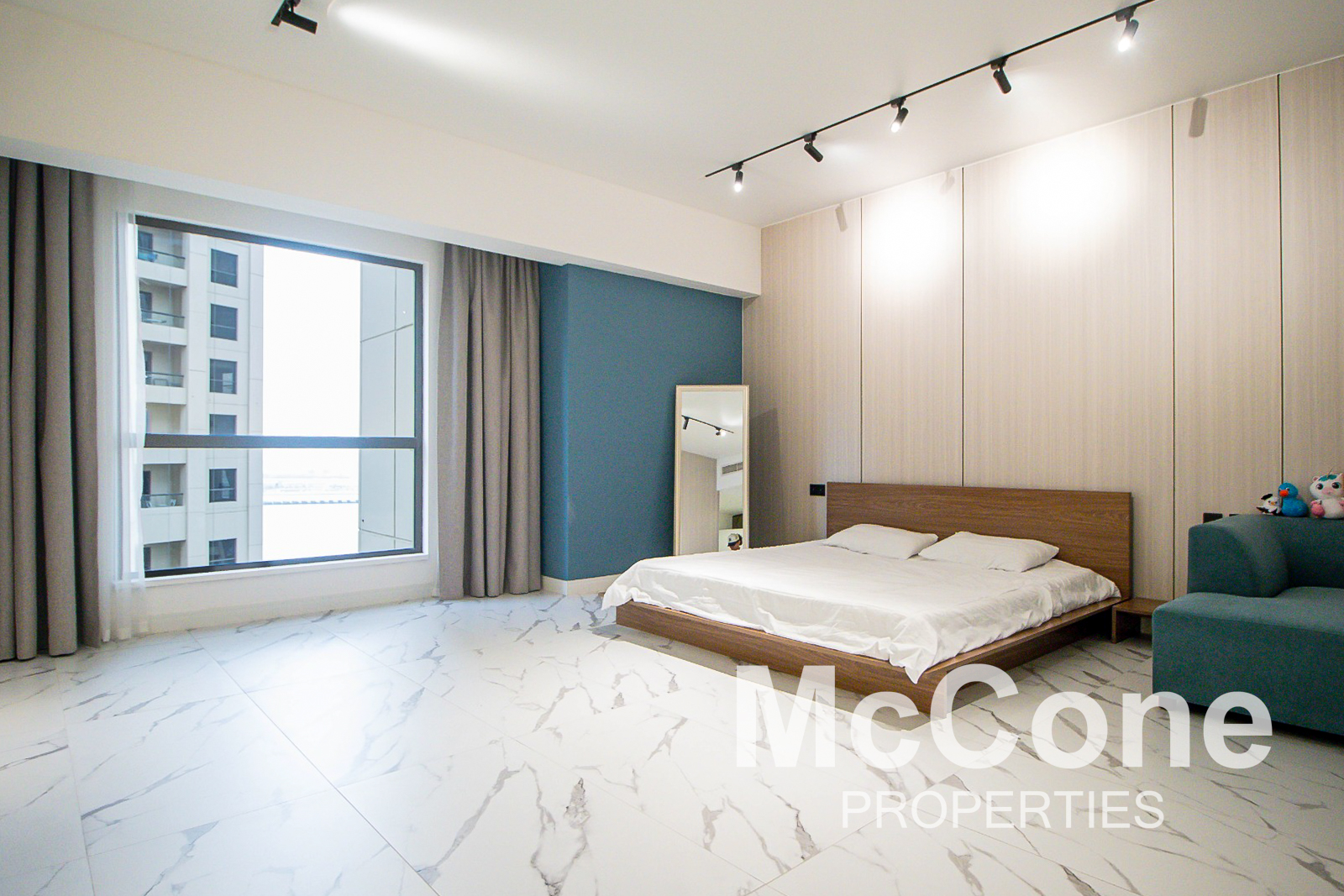 4 Bedroom Apartment for Rent in Sadaf 8, Jumeirah Beach Residence — photograph 10 of 23