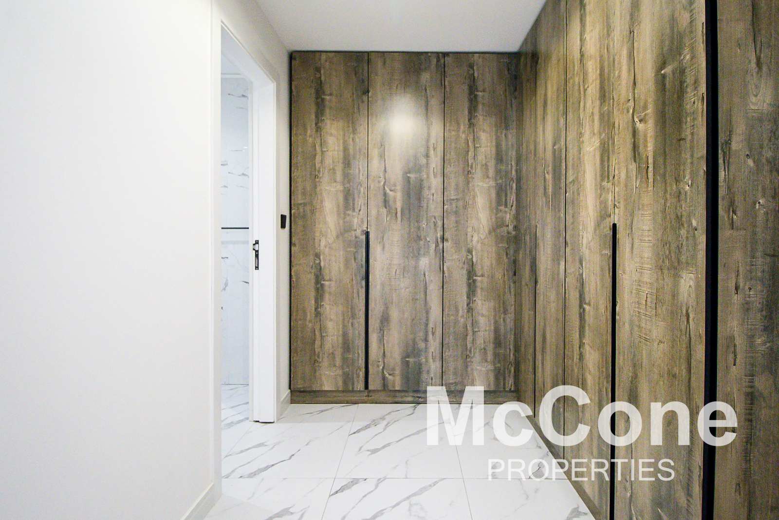 4 Bedroom Apartment for Rent in Sadaf 8, Jumeirah Beach Residence — photograph 12 of 23
